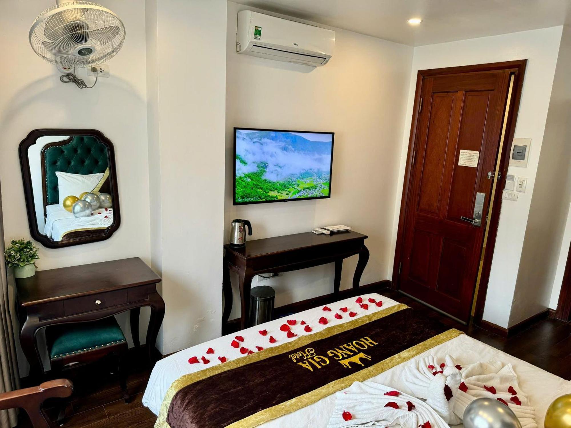 Hoang Gia Hotel Nhan Hoa ฮานอย ภายนอก รูปภาพ