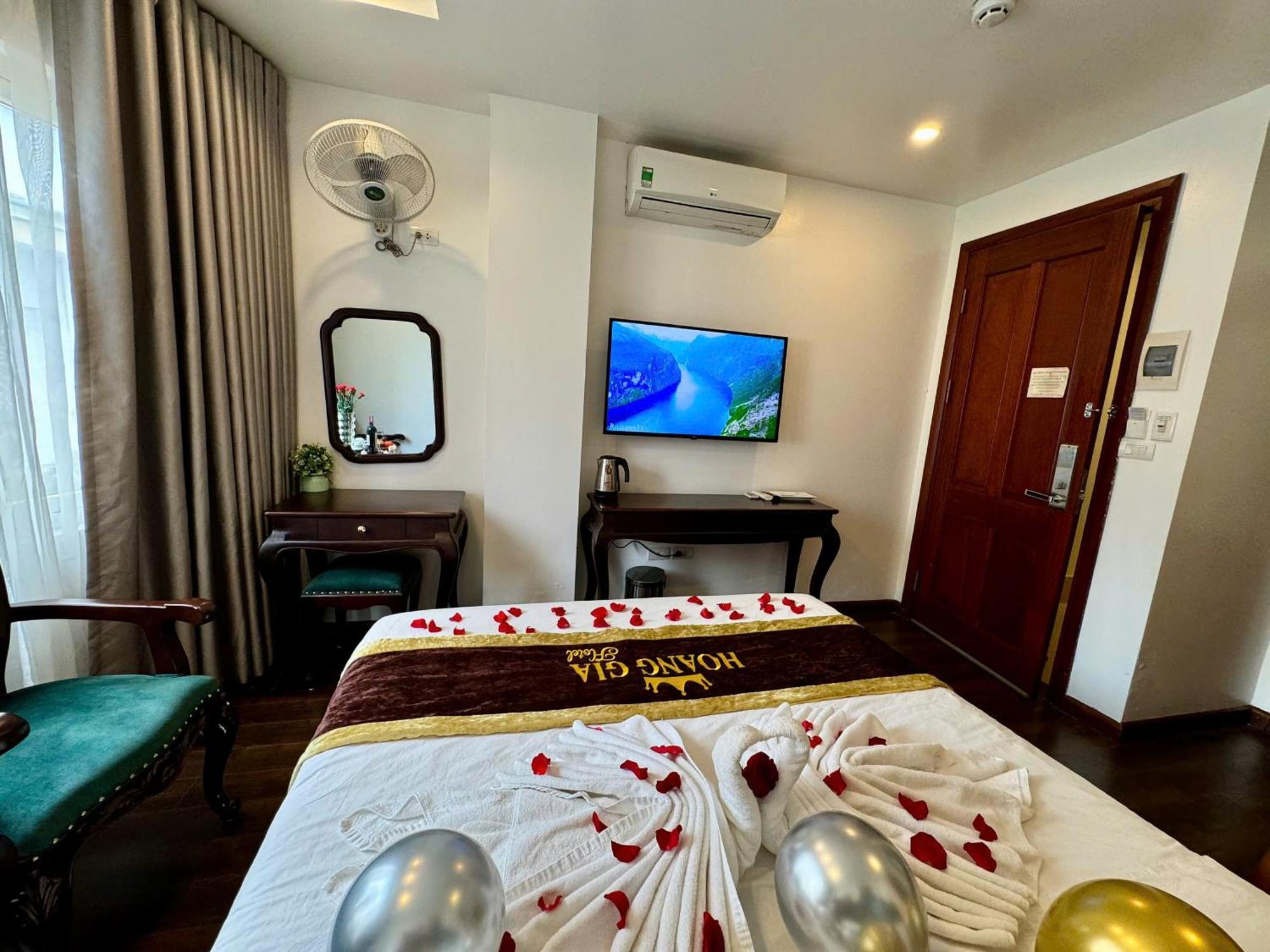 Hoang Gia Hotel Nhan Hoa ฮานอย ภายนอก รูปภาพ