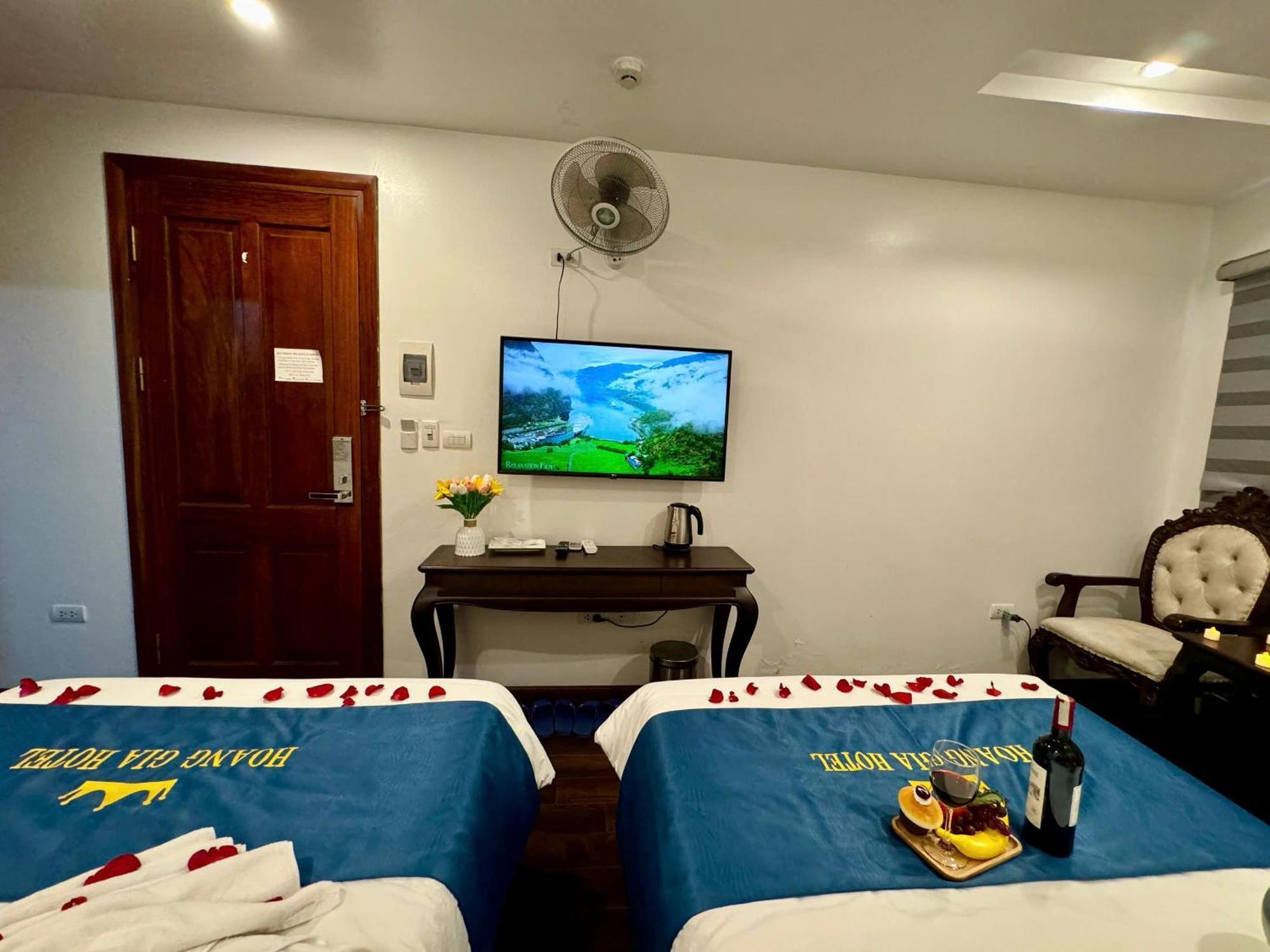 Hoang Gia Hotel Nhan Hoa ฮานอย ภายนอก รูปภาพ